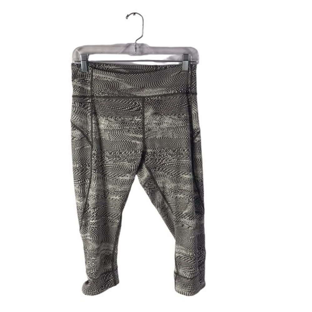 Lululemon In Movement Crop Everlux 19" Swerve size 10